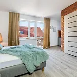 Apartman W Rozewiu - Z Balkonami, Aneksem Kuchennym, Sniadania W Cenie *