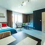 Apartman W Rozewiu - Z Balkonami, Aneksem Kuchennym, Sniadania W Cenie
